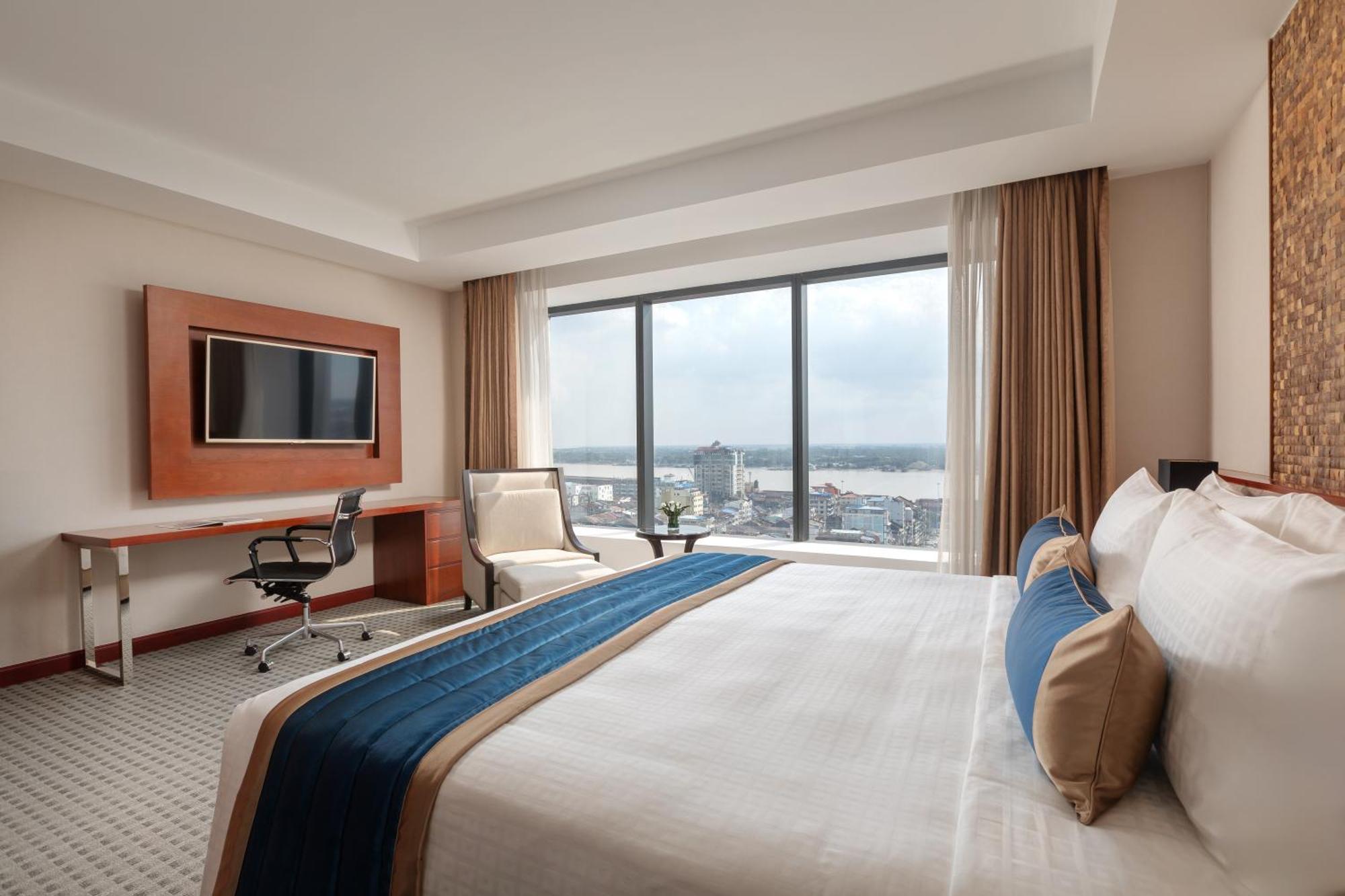 Yangon Thanlwin Hotel ภายนอก รูปภาพ